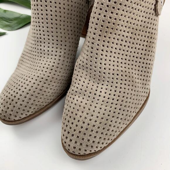 Franco Sarto Dale 2 Booties Ankle Boots Beige Suede Perforated Heeled Women's 7 - Picture 3 of 12